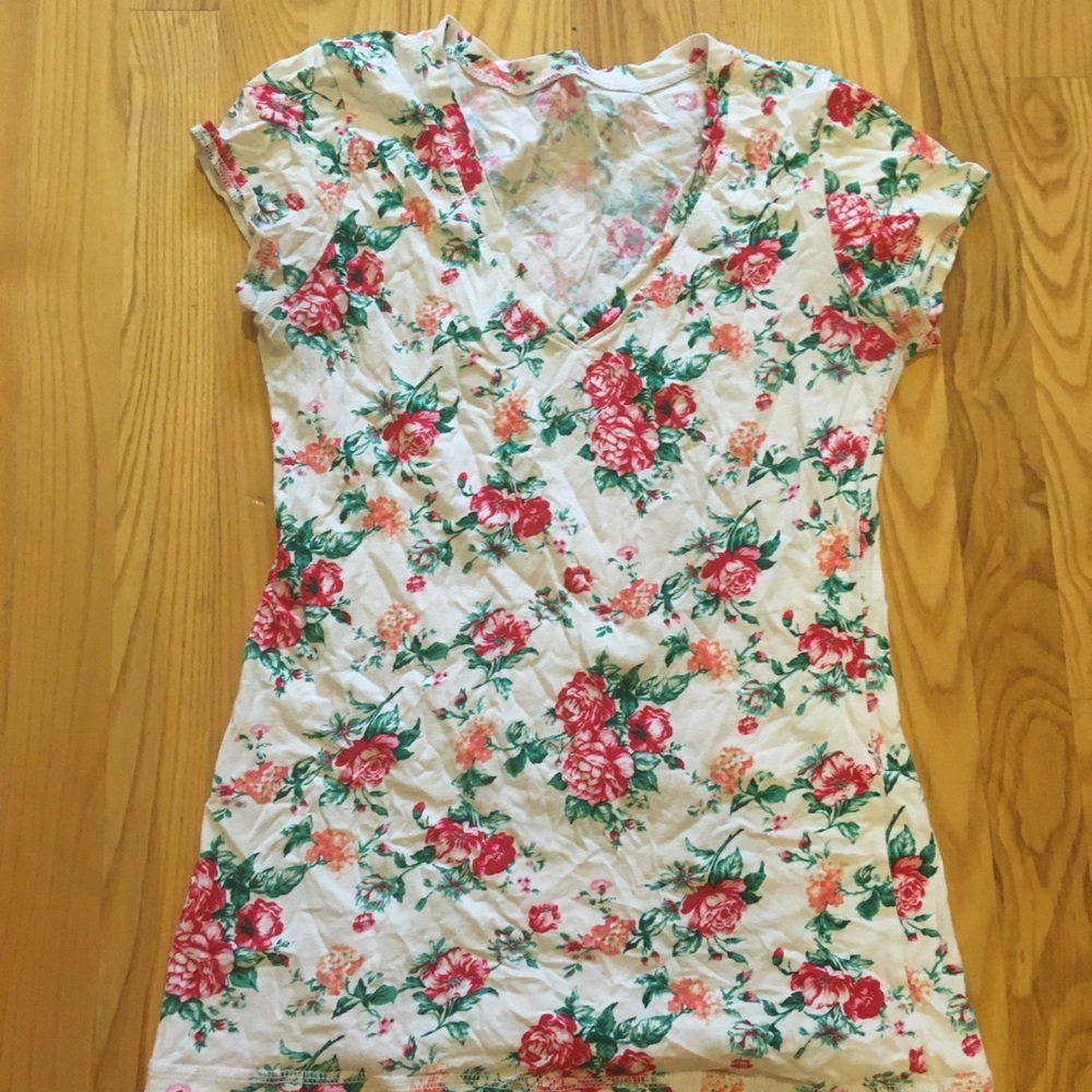 Floral V-neck T-Shirt